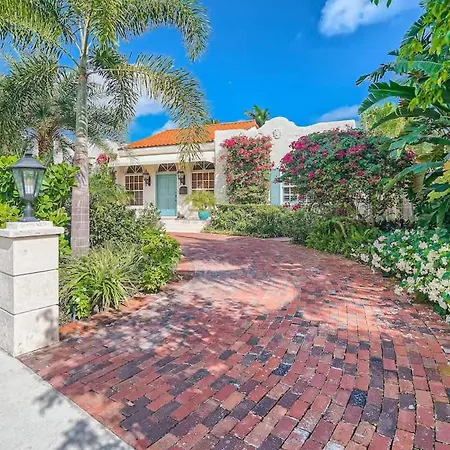 Villa Gardenia Vacation Home New